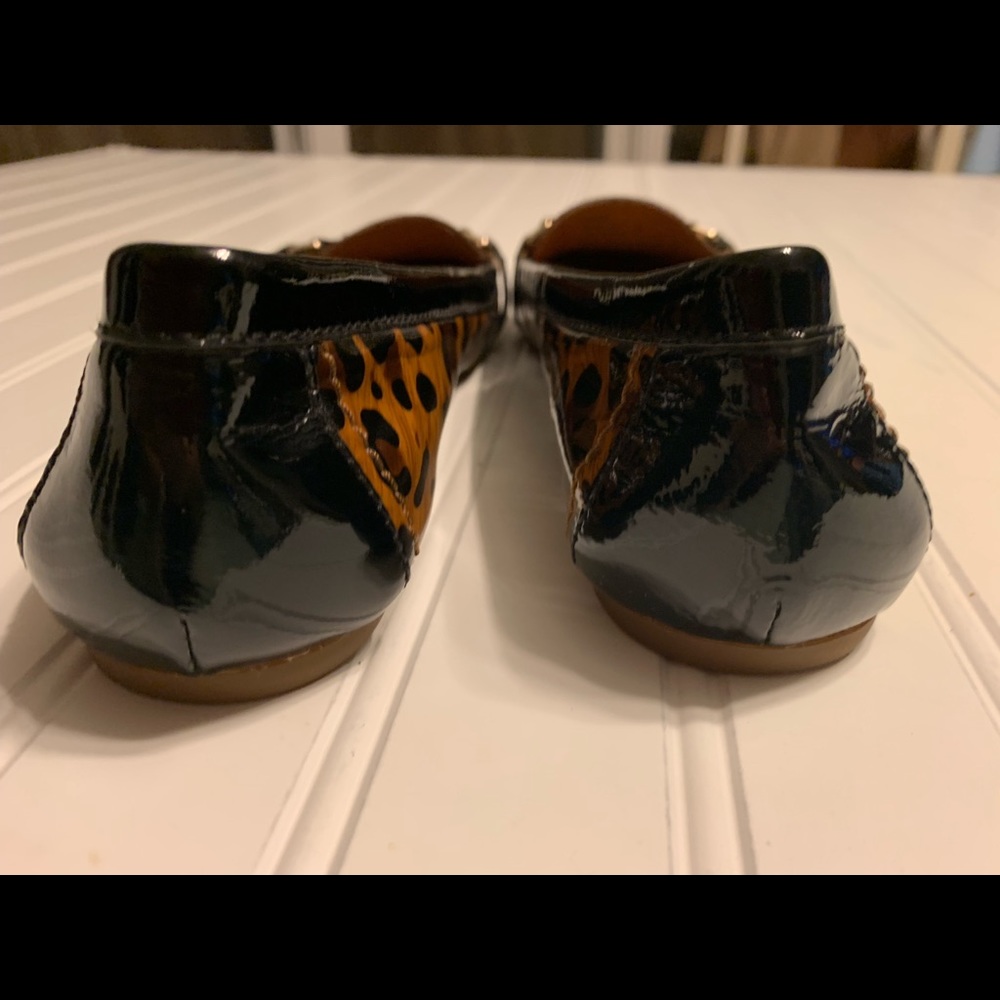 ⭐️⭐️Coach Patent Leather Cheetah Print Berdina flats⭐️⭐️ - Picture 3 of 8